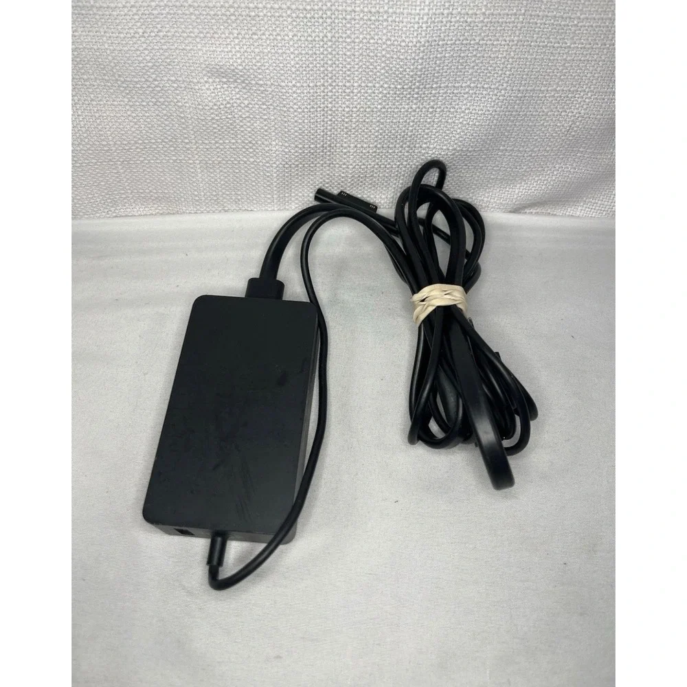 Microsoft Surface Pro Power Supply 36W AC Adapter Model 1625 12V 2.58A Black